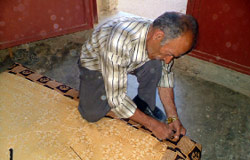الظاظا في ورشته