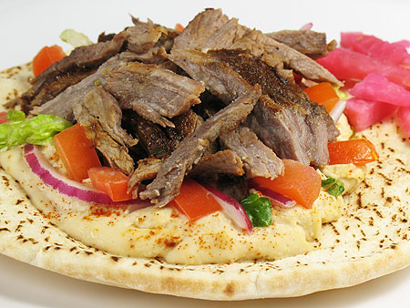 يشتهر طبق الـ«دونر كباب» في جميع أنحاء أوروبا بشكل كبير