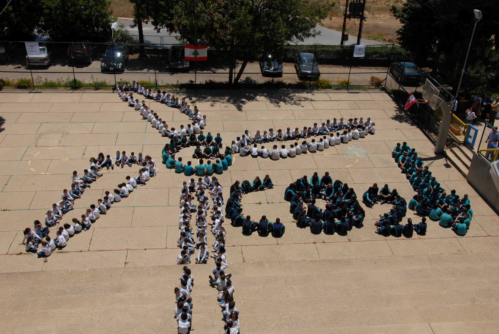 جمعية G وتلامذة مرجعيون الوطنية يقيمان مجسم طاحونة هواء لتوليد الطاقة (الصورة لسعادة سعادة)