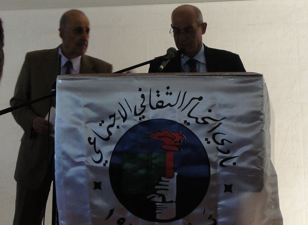 سعيد الضاوي يلقي كلمة في إحدى المناسبات في النادي - أرشيف