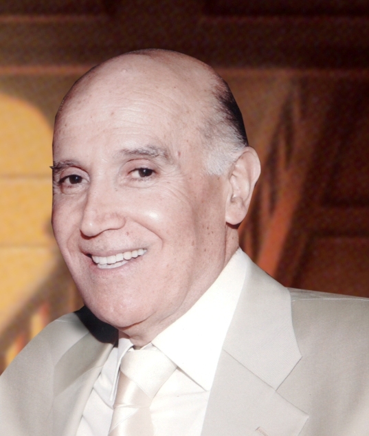 رئيس مؤسسة عامل الدولية ، والمنسق العام لتجمع الهيئات الاهلية التطوعية في لبنان الدكتور كامل مهن