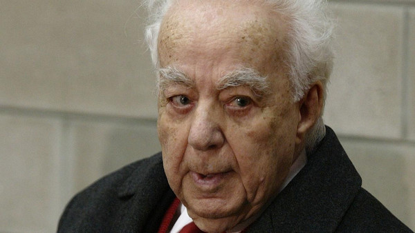اعتبر سعيد عقل ،خلال الاجتياح الاسرائيلي، أن كل لبنان يجب أن يقاتل بجانب \