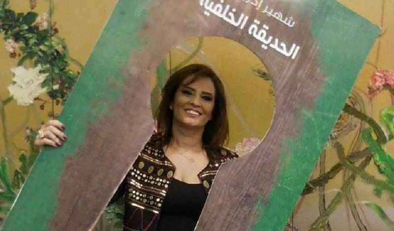 في الحديقة الخلفية.. أنّ المرأة زهرة والرجل هو البستانيّ لا يعوزها إلاّ الريّ ليحيي رميمها متى ذبلت، ويوقد الرغبة في صميمها