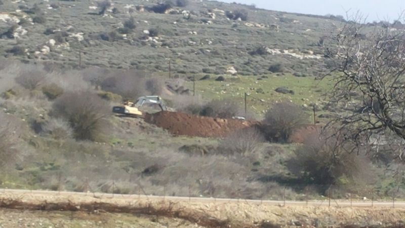 رفع ساتر ترابي قبالة بليدا
