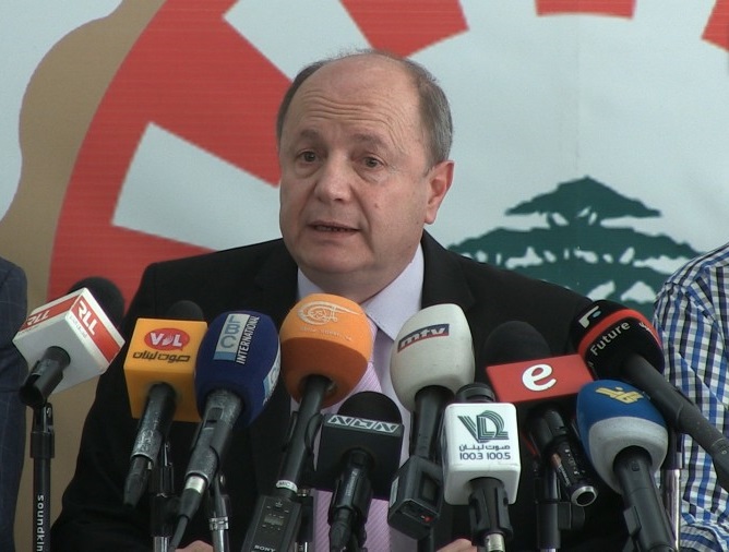 رئيسُ الاتحاد العمالي العام بشارة الأسمر: الصرف التعسفي من قطاع منتج كقطاع المصارف ممنوع