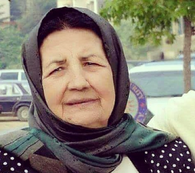 المرحومة الحاجة سكنة محمد اسماعيل عبد الله (أم سهيل زيبارة)