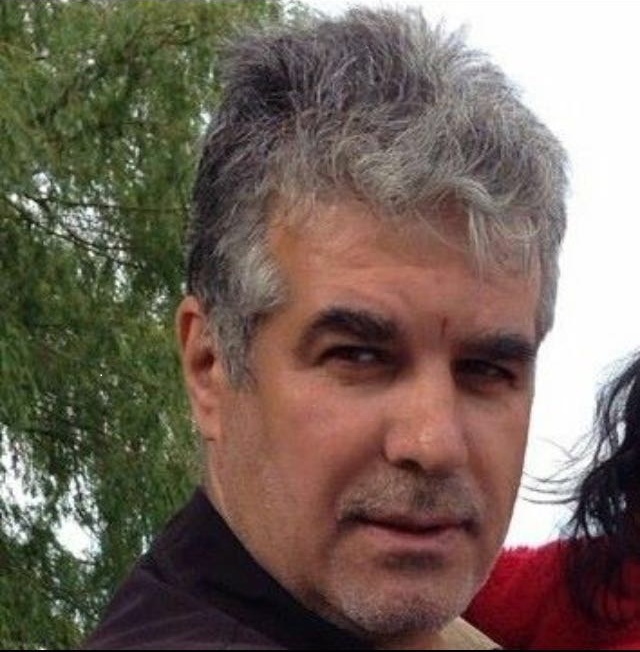 أسعد وهبي: أنت وجدت في زمني فكيف أعزف لك لحني ومقطع وتري واعبّر عن شوقي ولهفتي؟؟