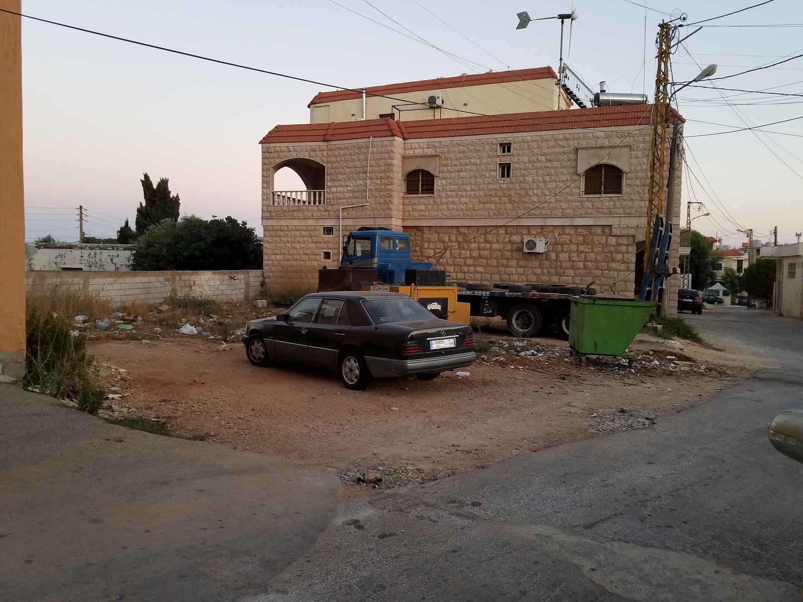 العقار رقم 1283