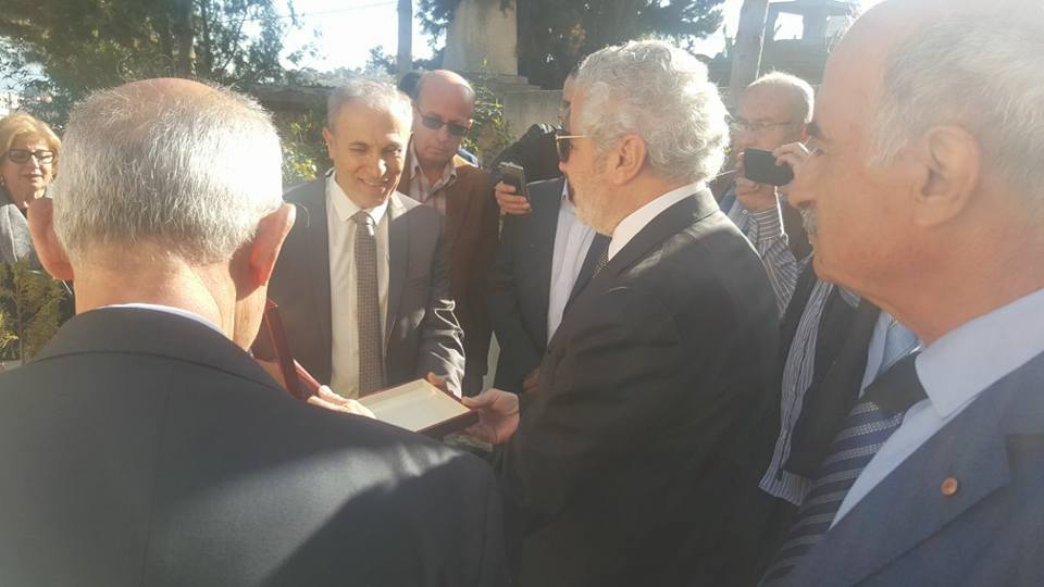 الأستاذ عزت رشيدي والدكتور كرم شكرالله كرم وأهالي البلدة يحيون ذكرى الشهداء