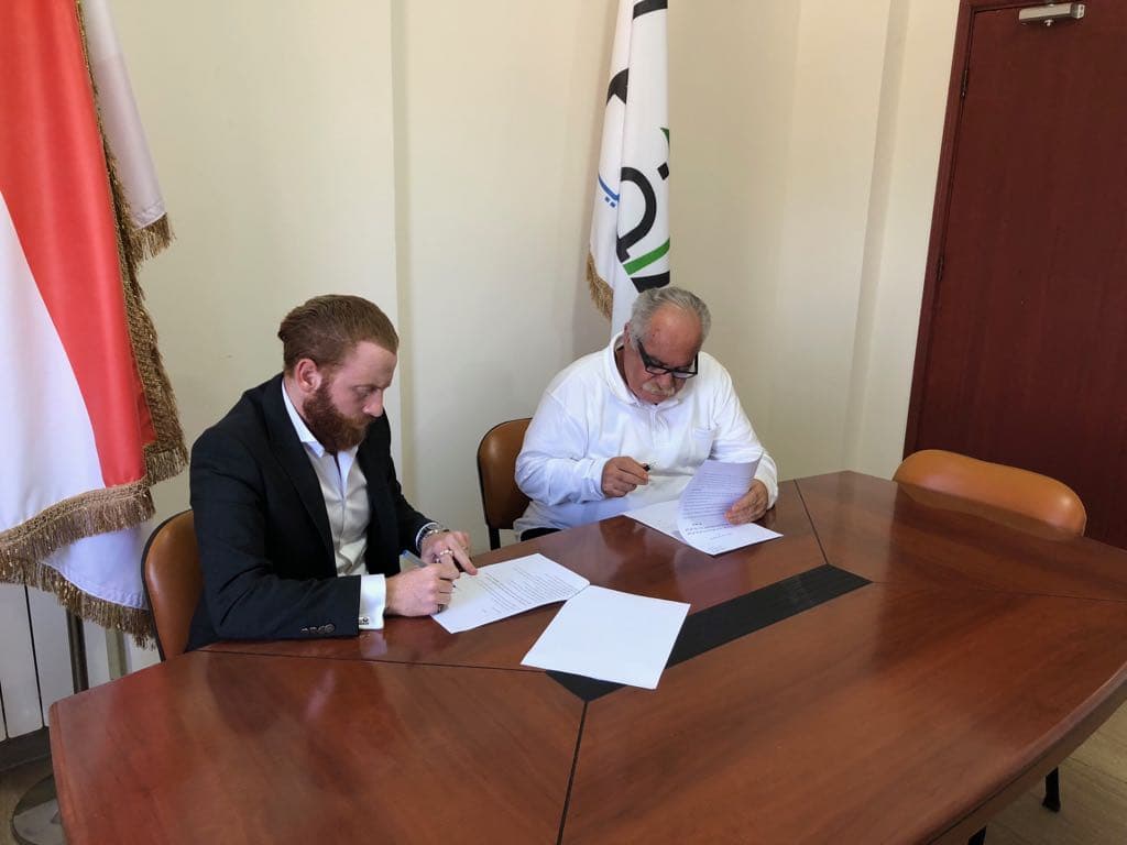 رئيس بلدية الخيام الدكتور علي نصرات عبدالله والدكتور المهندس حمزة جعفر مغنية مدير شركة «HJM Group»