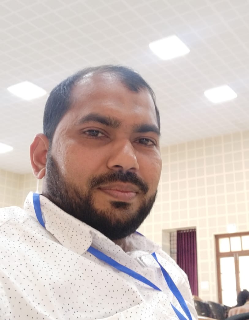 عباس ب م
