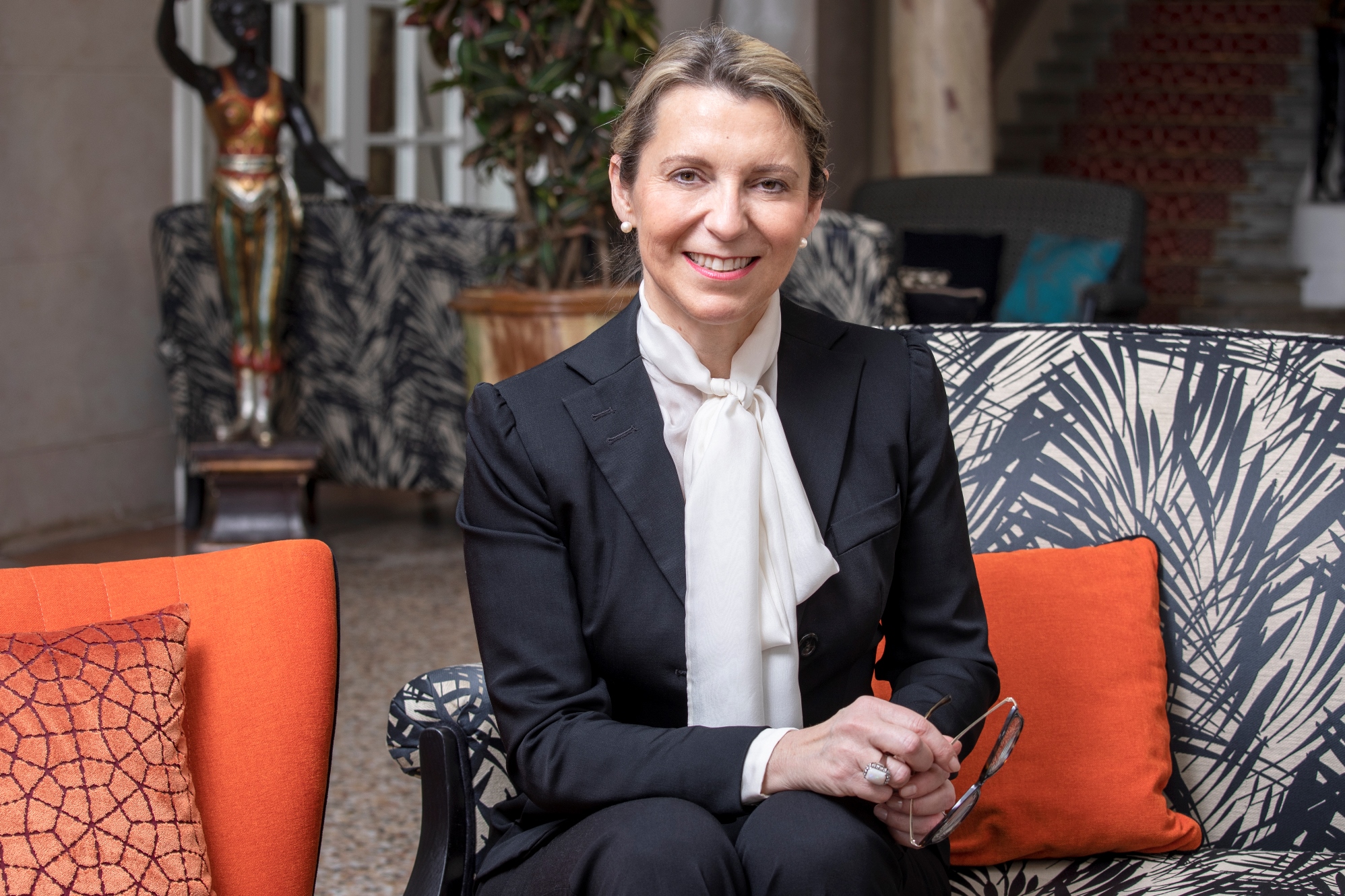 Anne Debard