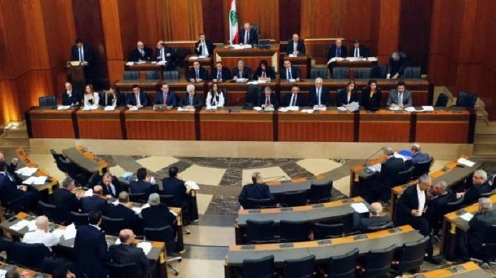 هيدا المجرم اللي كان قادر بمصرياته يجيب طيارة خاصة فيها ملايين اللقاحات اختار ياخد جرعة لقاح مدفوع حقها من قرض للبنك الدولي اللي نحن رح نسدده مع فوايده وشال الجرعة من طريق بيّي وبيّك وإمي وإمك
