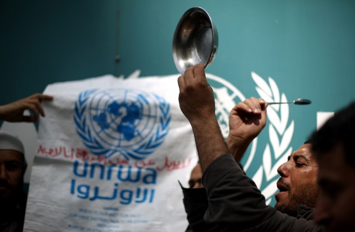 تداعيات إنسانية كارثية تصيب المخيمات الفلسطينية بقطع واشنطن المساعدات المالية عن وكالة غوث وتشغيل اللاجئين الأونروا