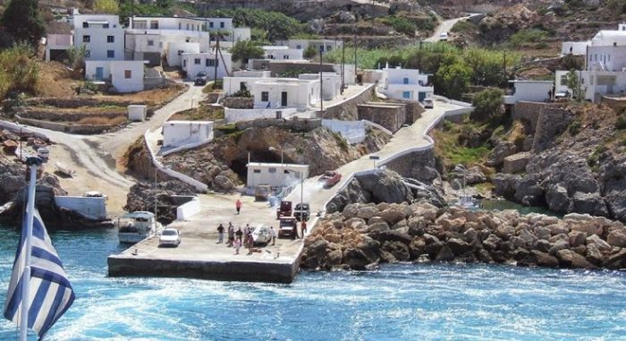 جزيرة أنتيكيثرا في اليونان