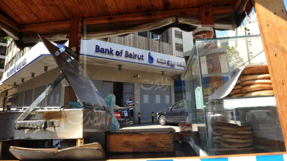 تريد المصارف الغطاء القانوني اللازم للتمنّع عن سداد التزاماتها للمودعين والتهرب من إعادة الهيكلة (مصطىفى جمال الدين)