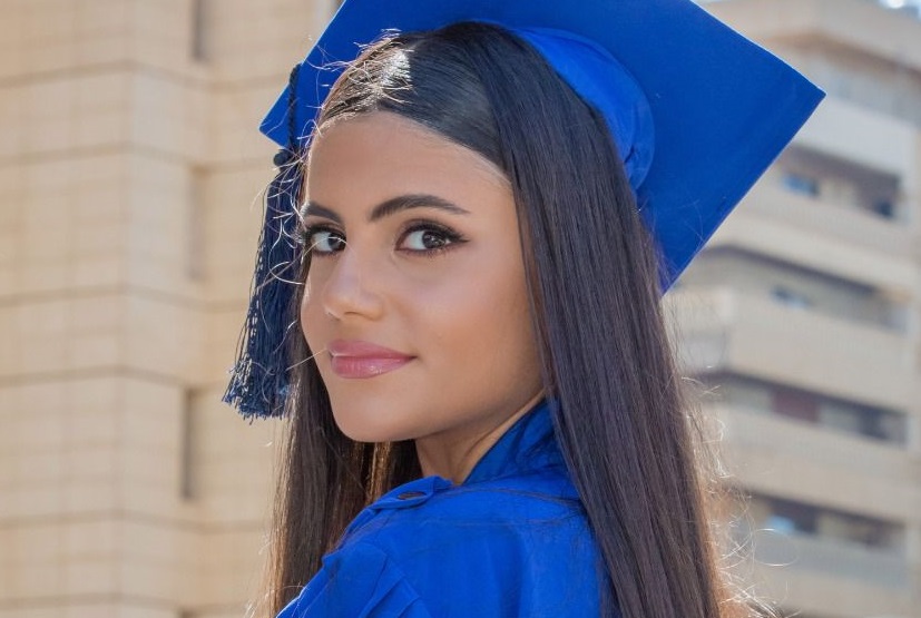 سيلين فؤاد رشيدي.. نجاحها زادها تألقاً وجمالاً. هذا التألق ليس ماديًا، بل يعكس جمالاً داخليًا يظهر في الثقة بالنفس وفي السلوك الراقي